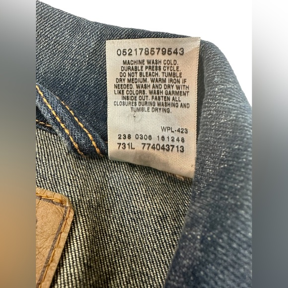 Classic Levi’s Jean Jacket Small, Trucker Jean Jacket - Picture 2 of 10